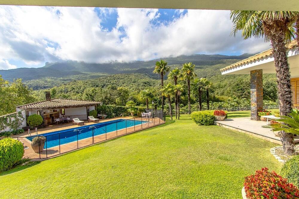 Photo of Outdoor in Les Planes d'Hostoles