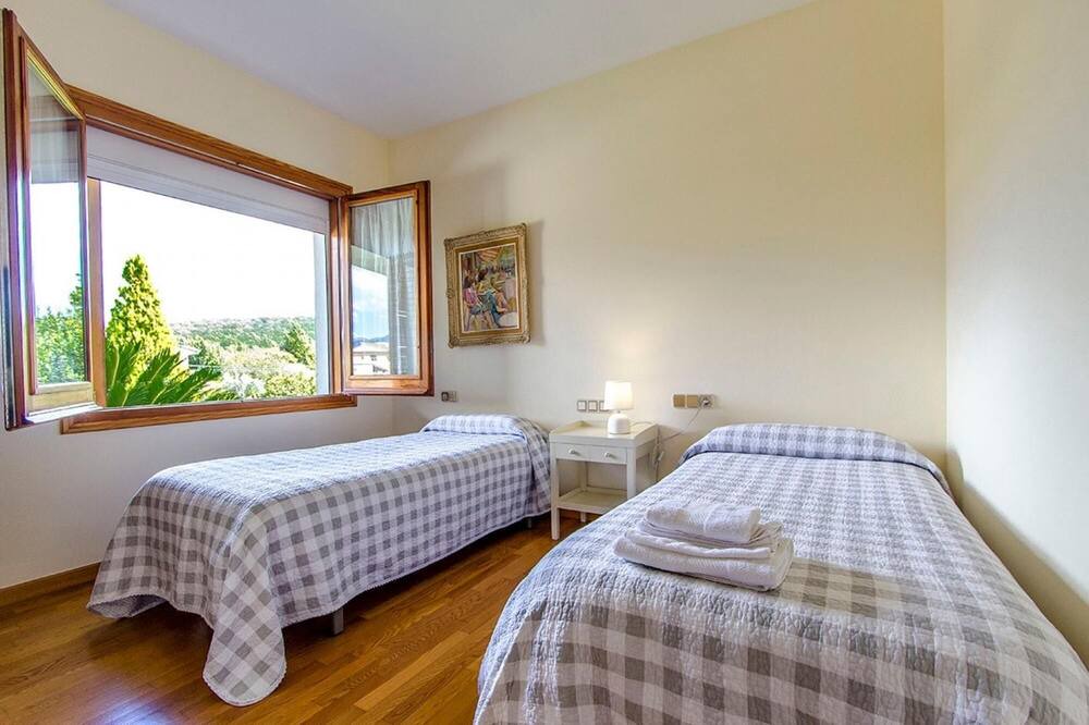 Photo of Bedroom in Les Planes d'Hostoles