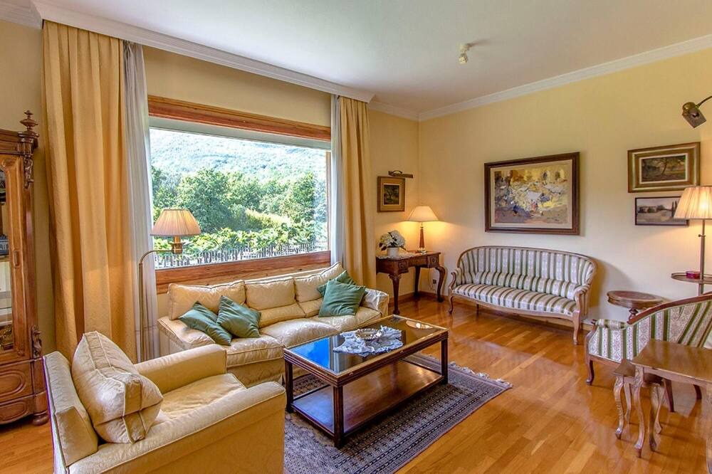 Photo of Livingroom in Les Planes d'Hostoles