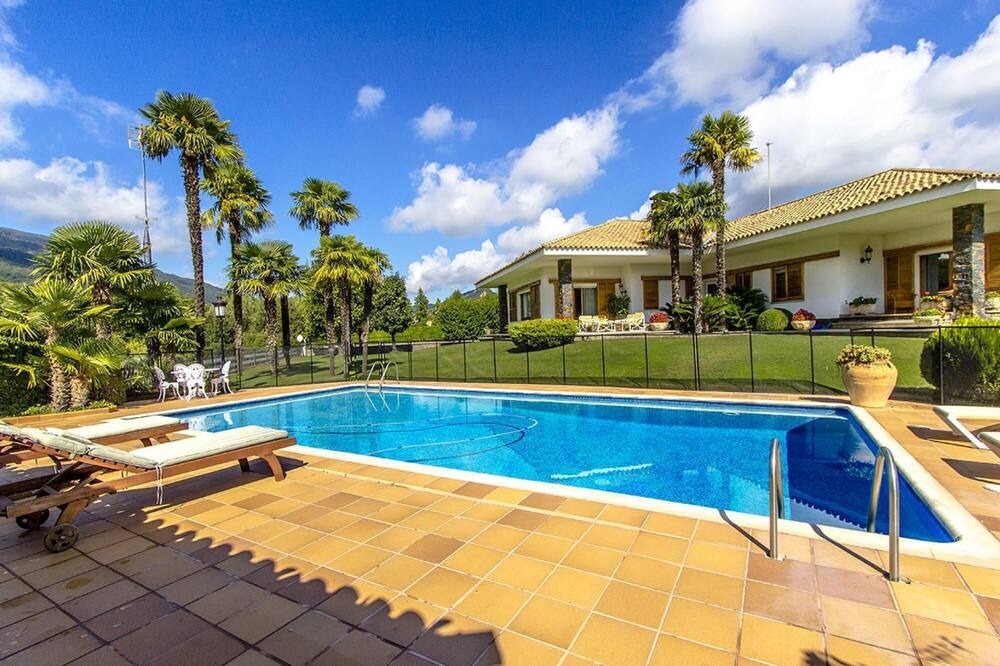 Photo of Outdoor in Les Planes d'Hostoles