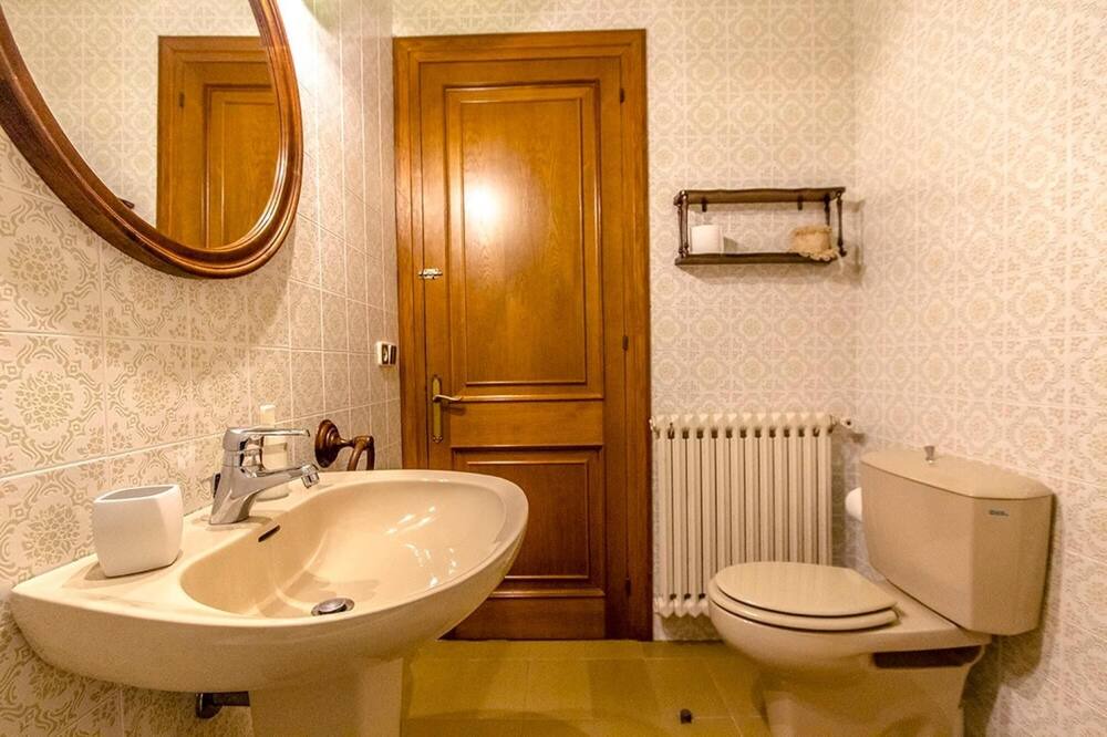 Photo of Bathroom in Les Planes d'Hostoles