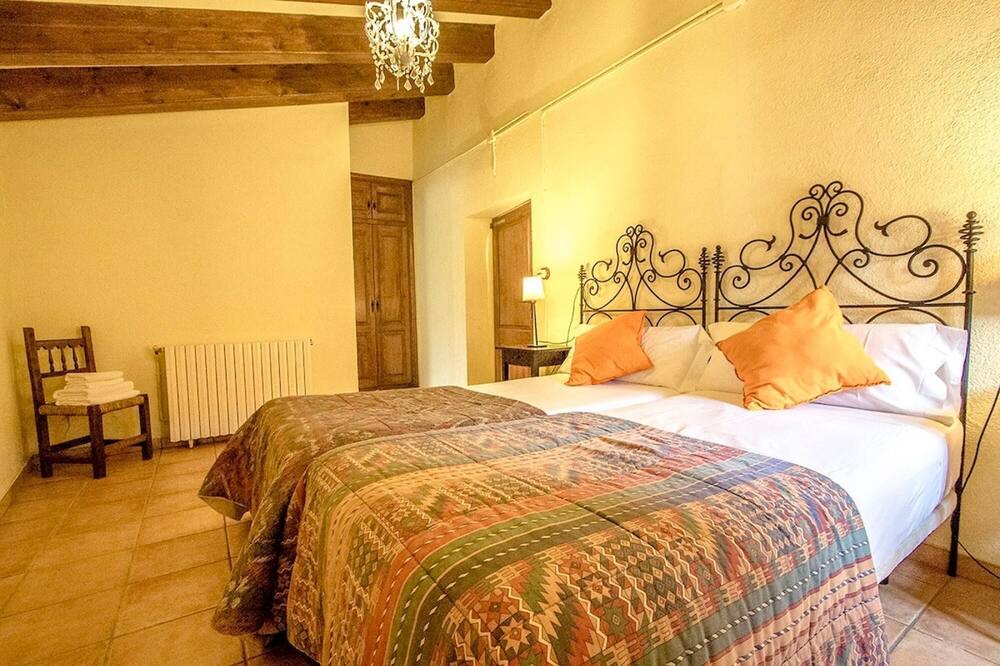 Photo of Bedroom in Castellet i la Gornal