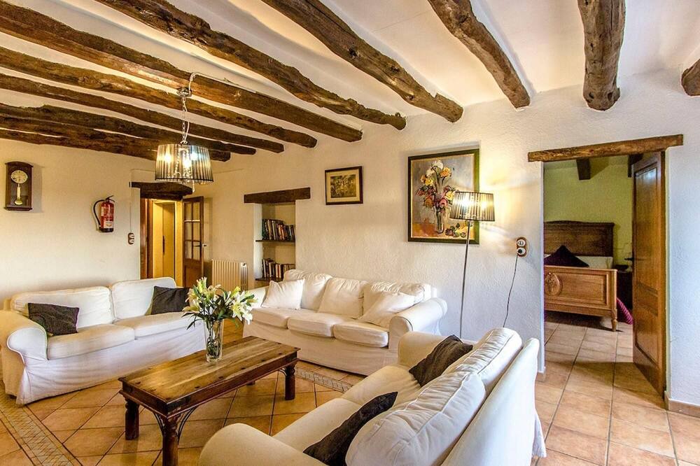 Photo of Livingroom in Castellet i la Gornal