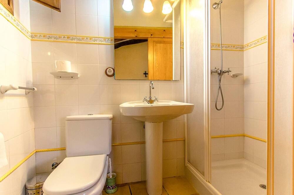 Photo of Bathroom in Castellet i la Gornal