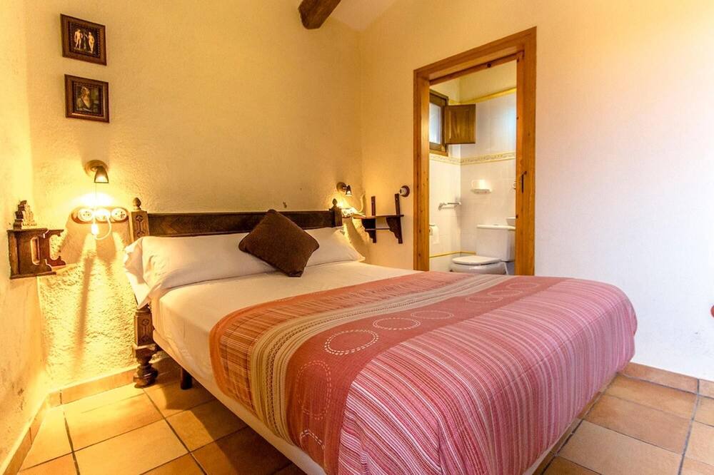 Photo of Bedroom in Castellet i la Gornal