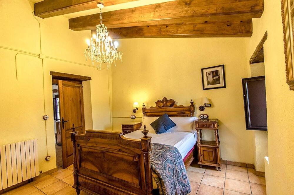 Photo of Bedroom in Castellet i la Gornal