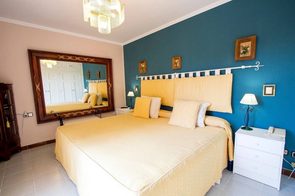 Photo of Bedroom in Torrelles de Llobregat