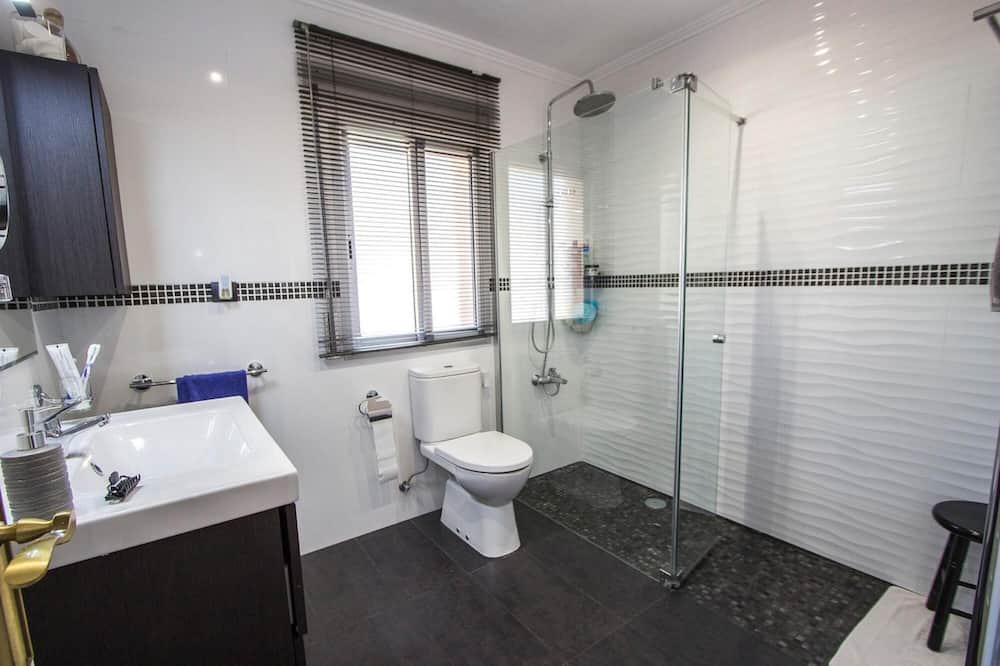 Photo of Bathroom in Torrelles de Llobregat