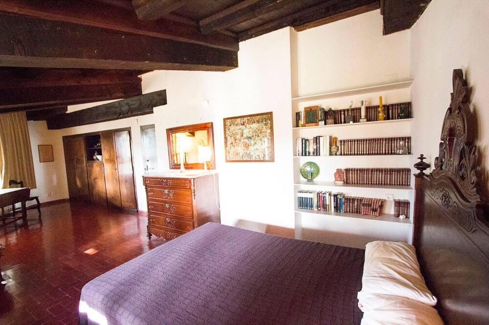Photo of Bedroom in Castellar del Valles