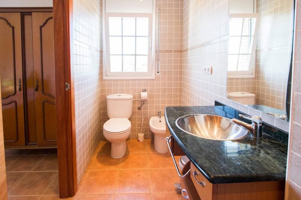 Photo of Bathroom in Sils