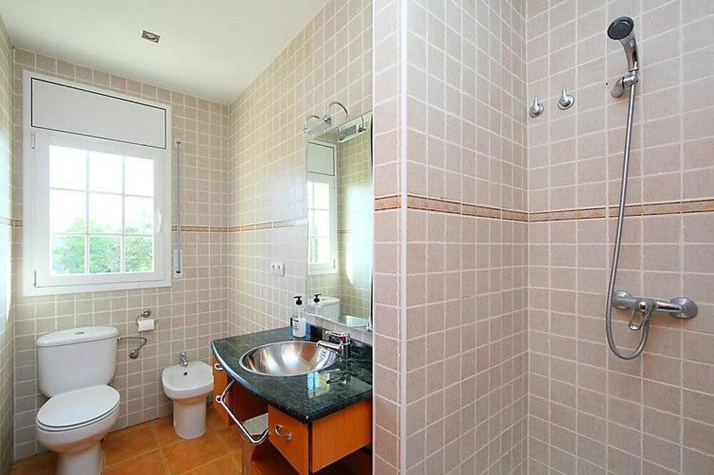 Photo of Bathroom in Sils