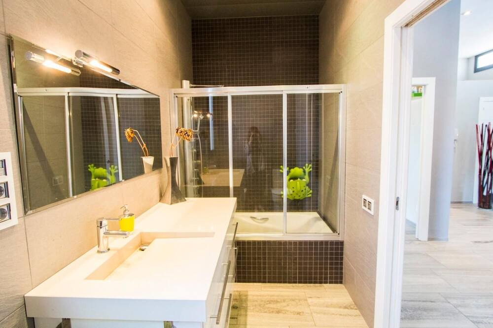 Photo of Bathroom in Sils