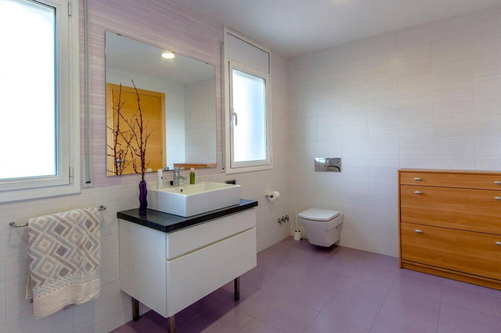 Photo of Bathroom in Sils