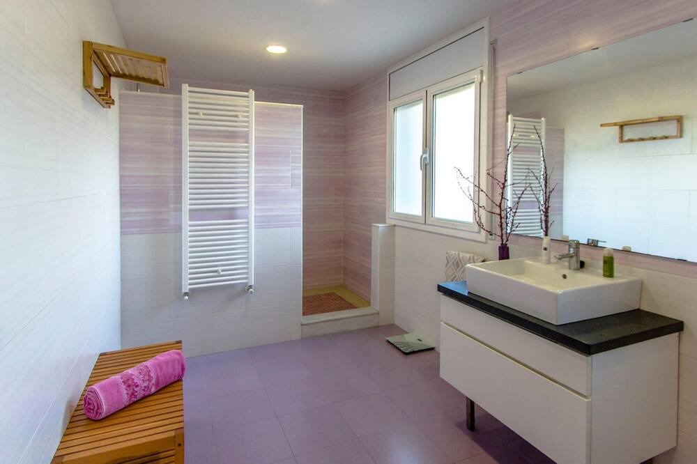 Photo of Bathroom in Sils