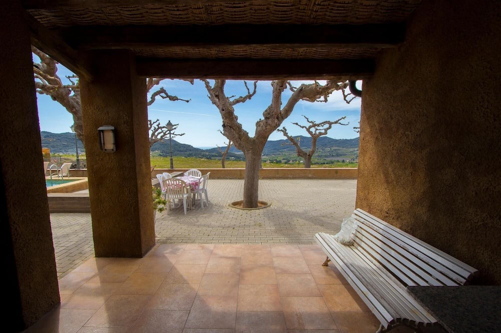 Photo of Patio Balcony in Alforja