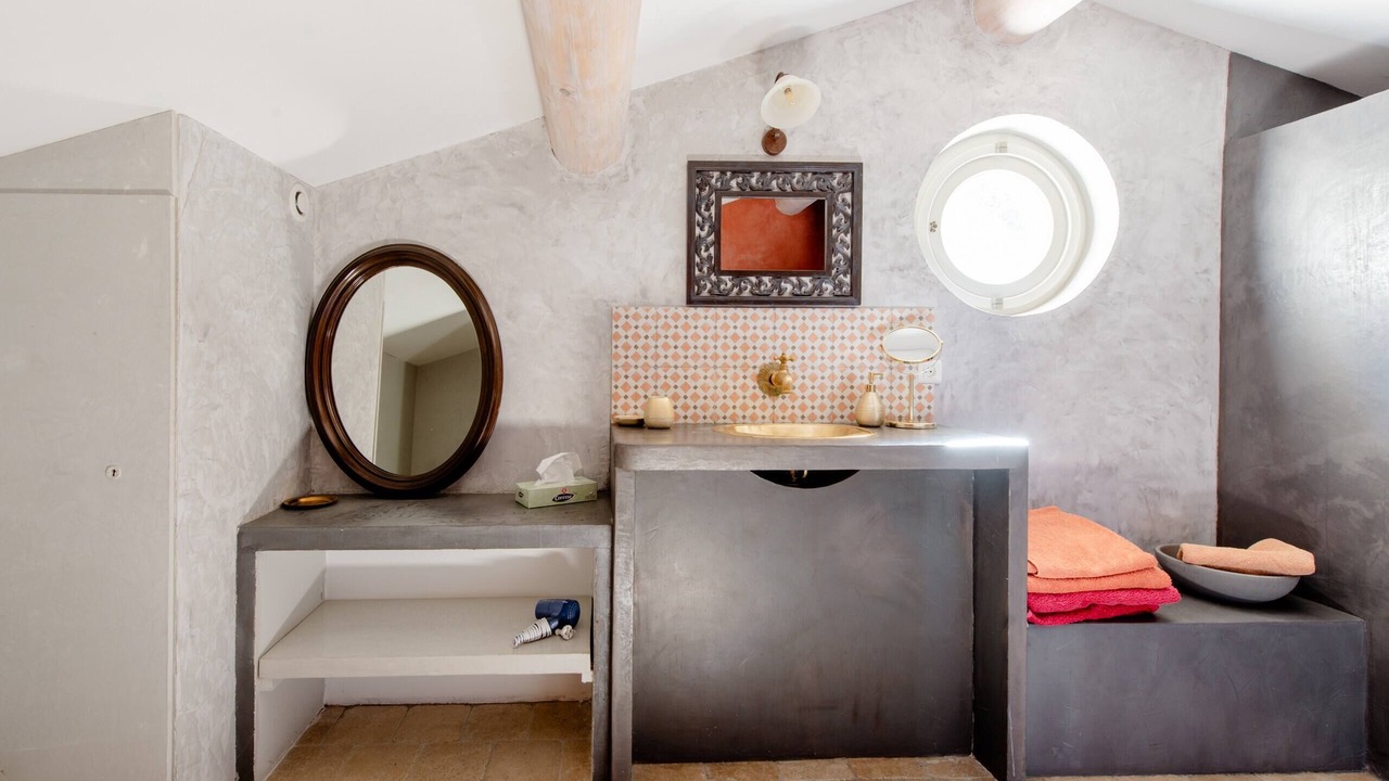 Photo of Bathroom in Salon-de-Provence