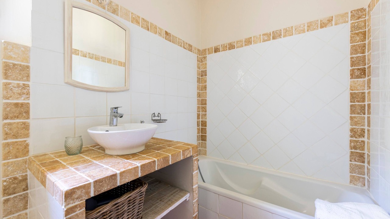 Photo of Bathroom in Salon-de-Provence