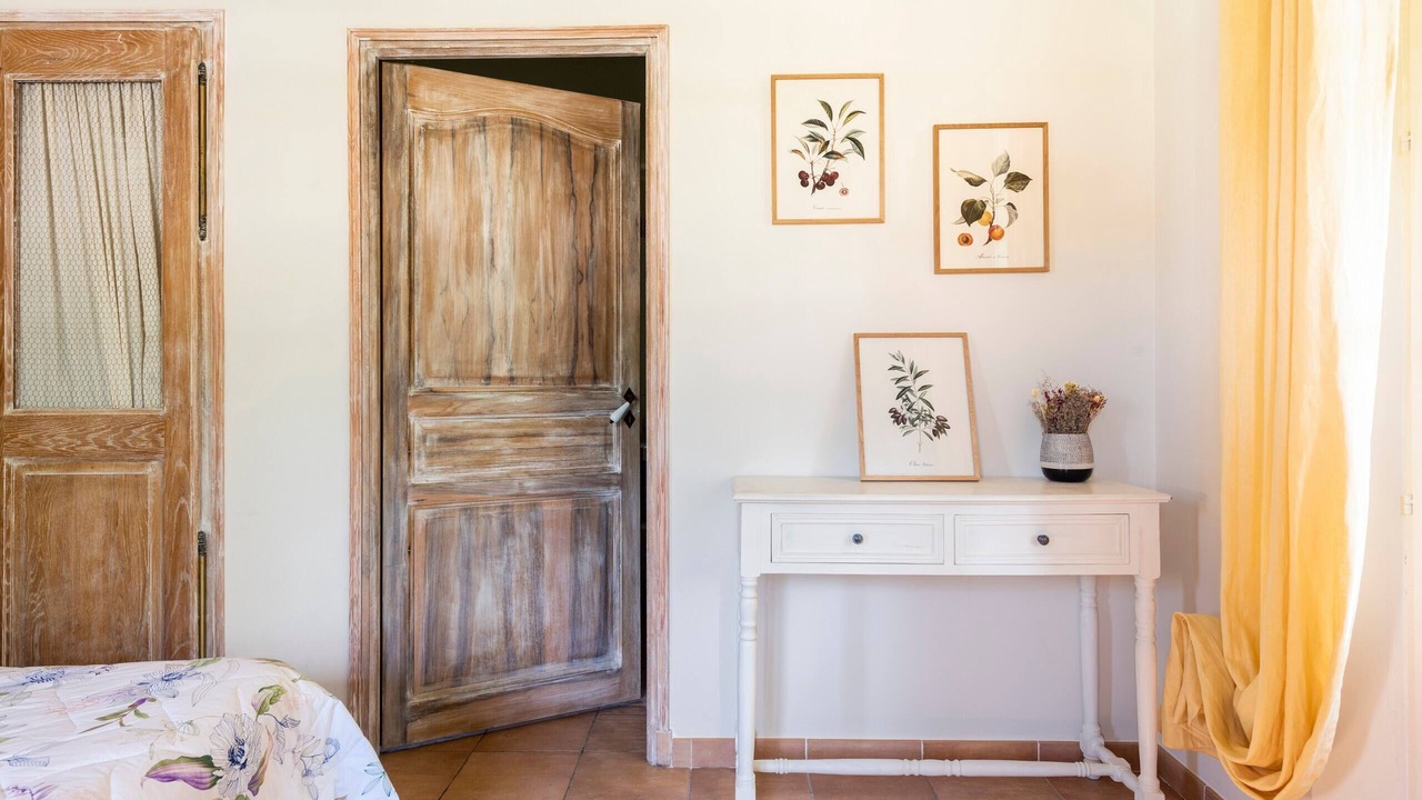 Photo of Bedroom in Salon-de-Provence