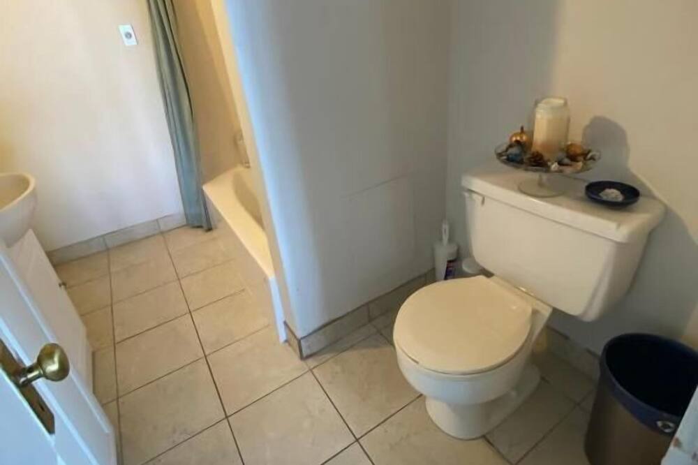 Photo of Bathroom in Montreal