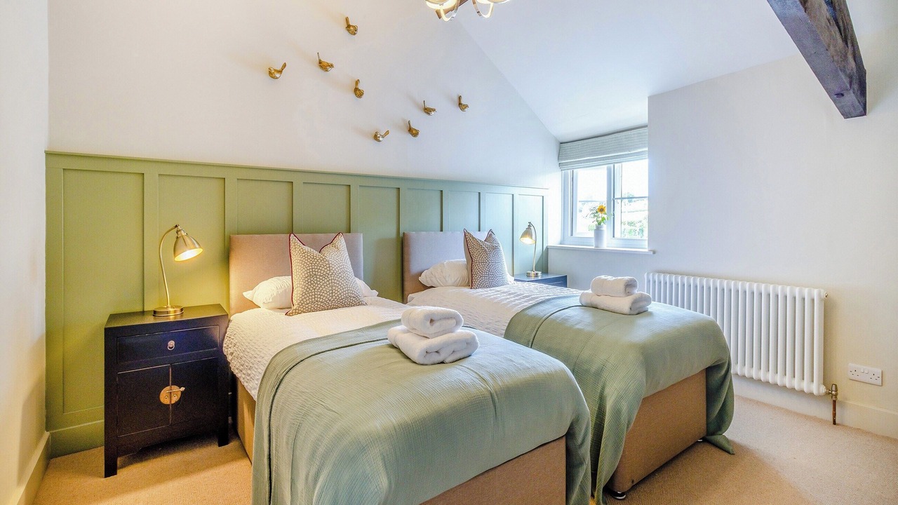 Photo of Others in Bow Street