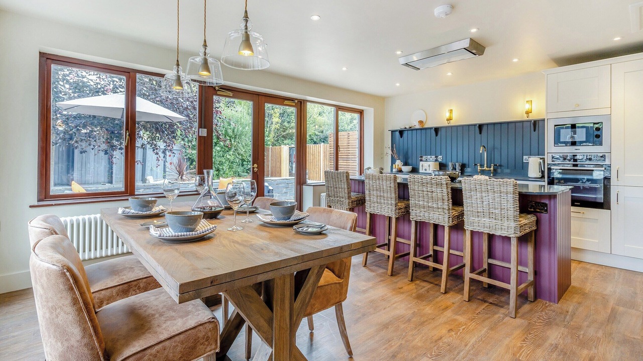 Photo of Others in Bow Street