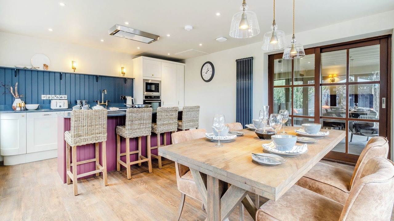 Photo of Others in Bow Street