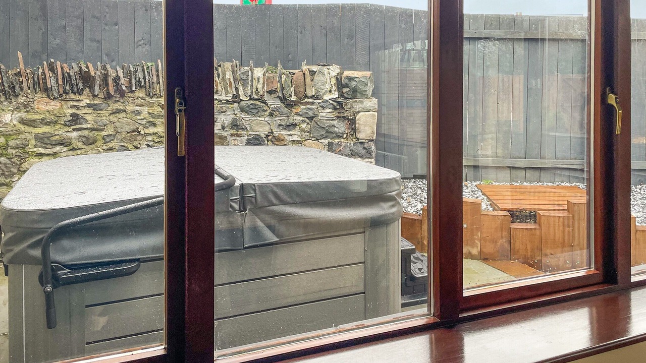 Photo of Others in Bow Street