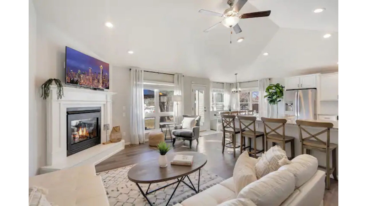 Photo of Livingroom in Mead