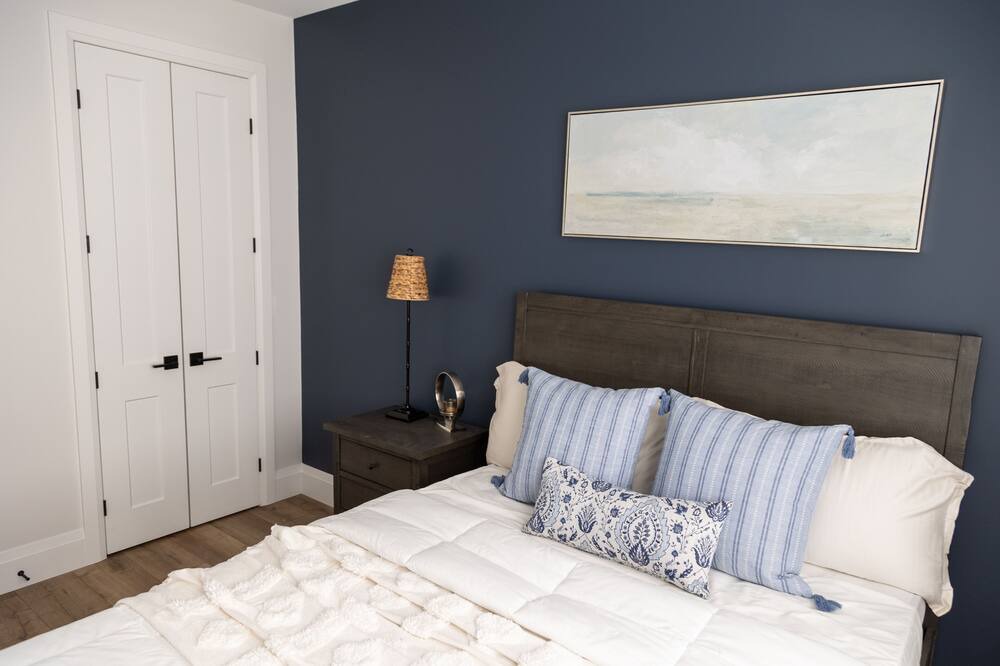 Photo of Bedroom in Sarnia