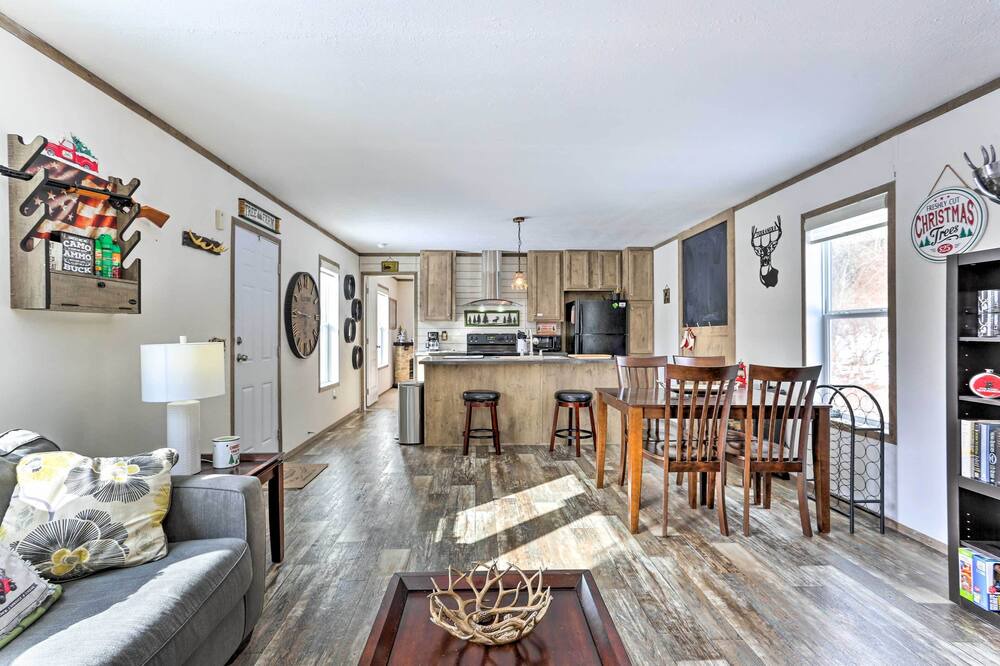 Photo of Others in De Lancey