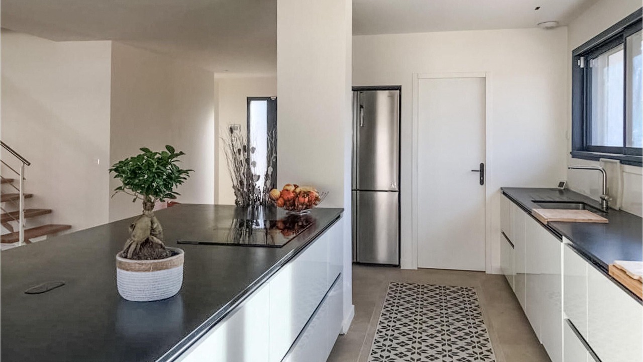 Photo of Kitchen in 16th Arrondissement