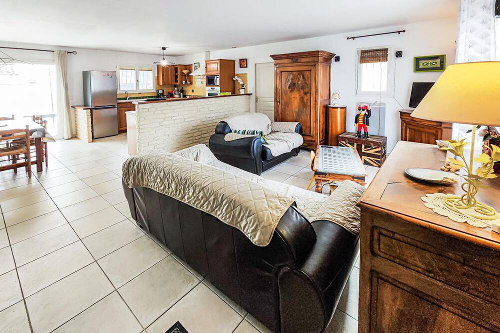 Photo of Bedroom in Salleles-d'Aude