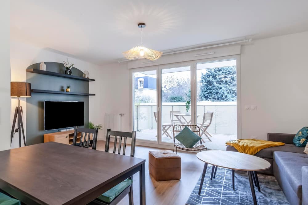 Photo of Livingroom in Le Bourget