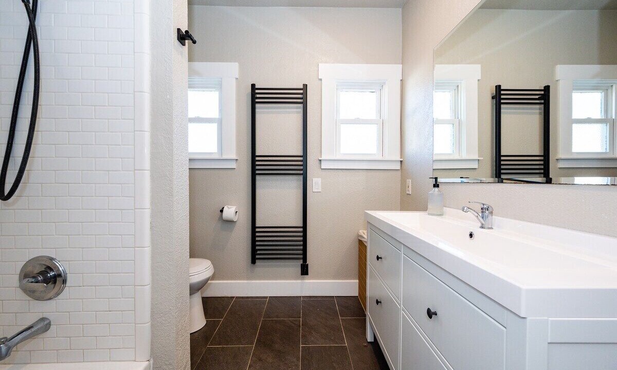 Photo of Bathroom in Salinas