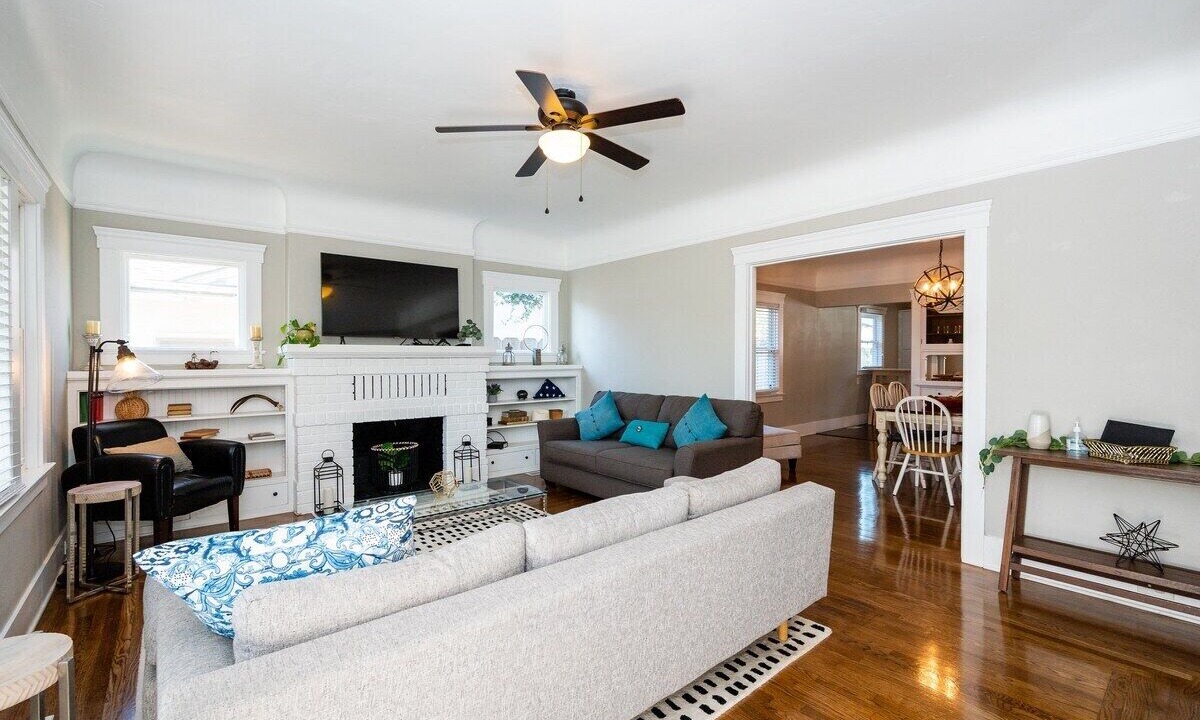 Photo of Livingroom in Salinas