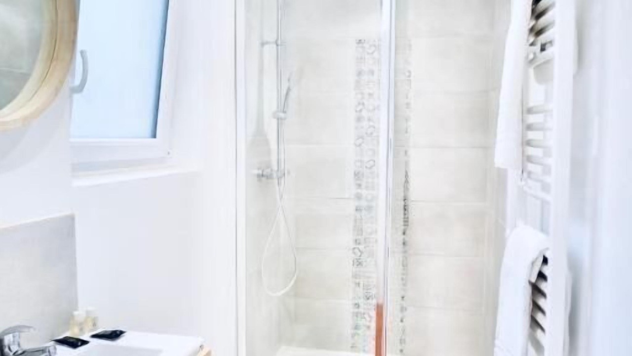 Photo of Bathroom in Bayeux