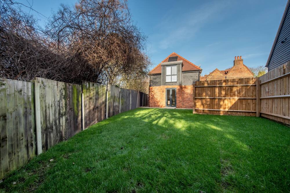 Photo of Outdoor in Herongate