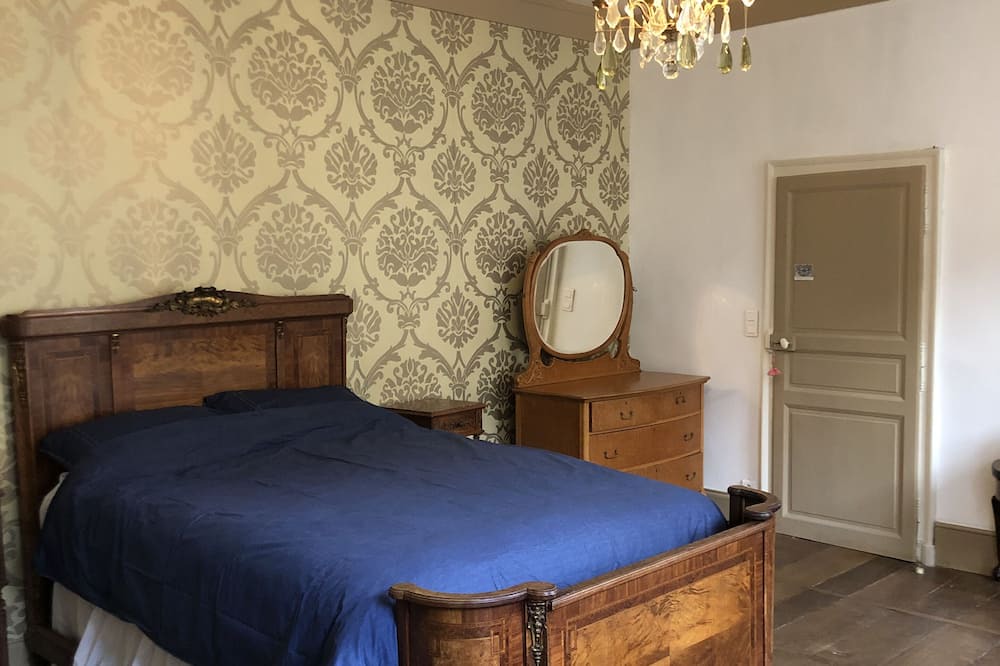 Photo of Bedroom in Saint-Yrieix-la-Perche