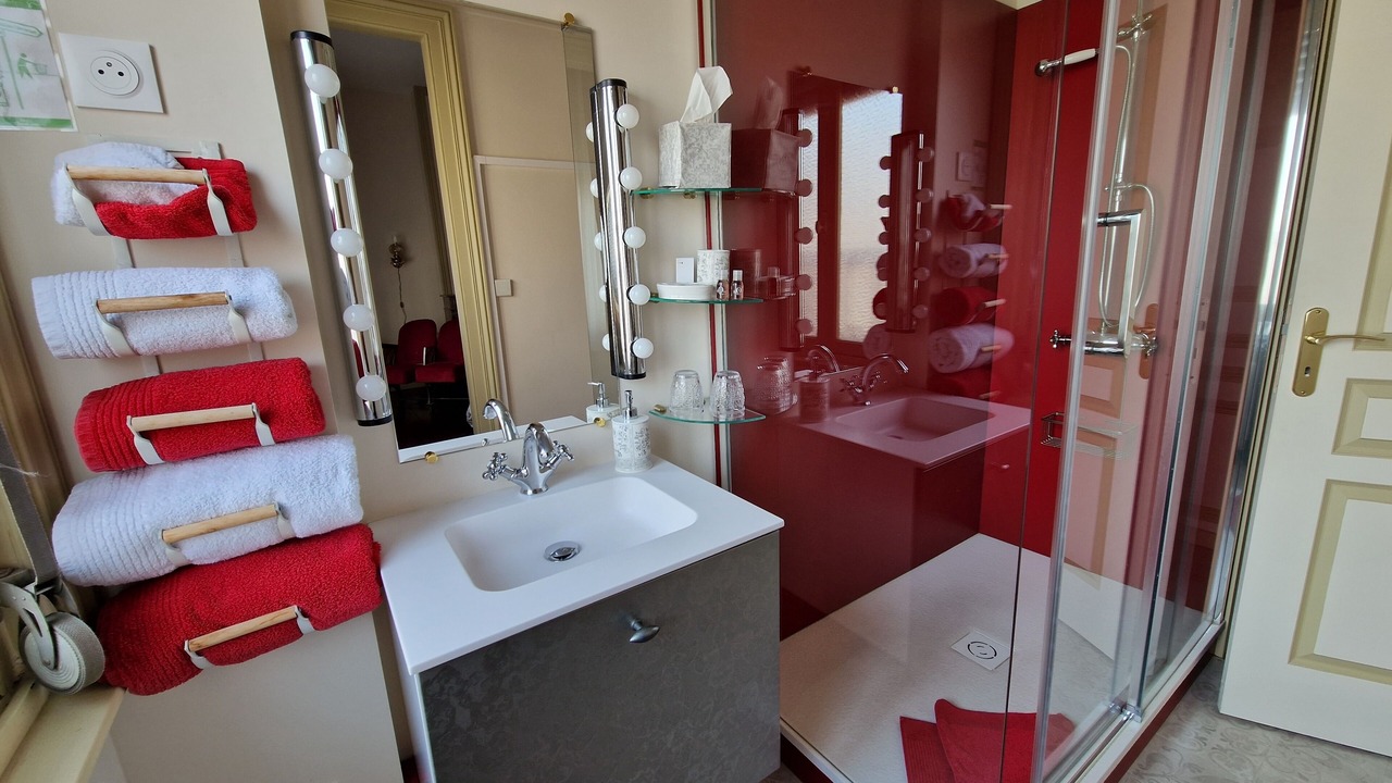 Photo of Bathroom in Calais