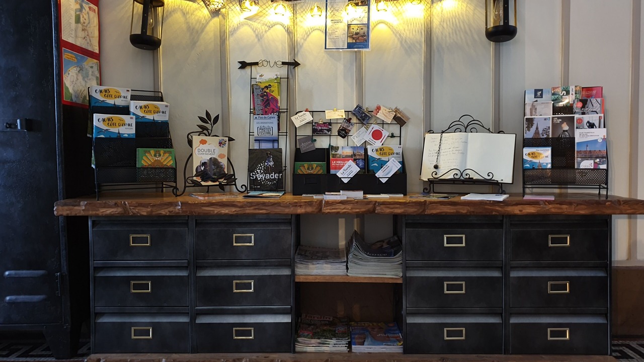 Photo of Others in Calais