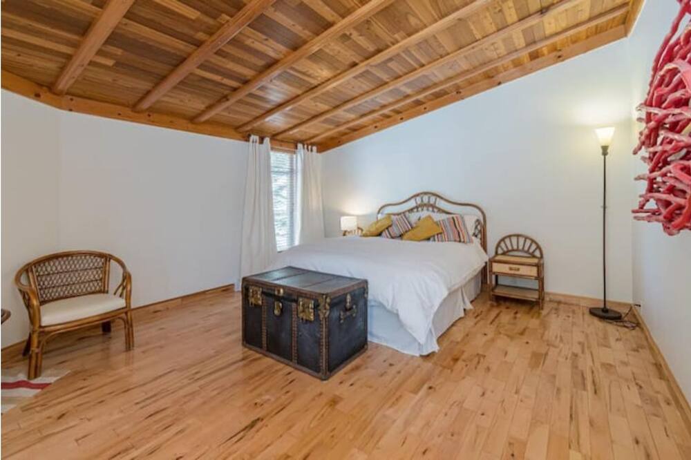 Photo of Bedroom in Sainte-Marie