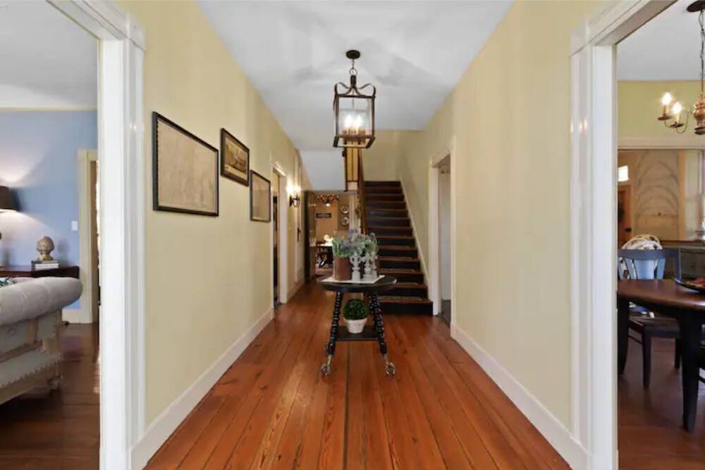 Photo of Others in Salunga