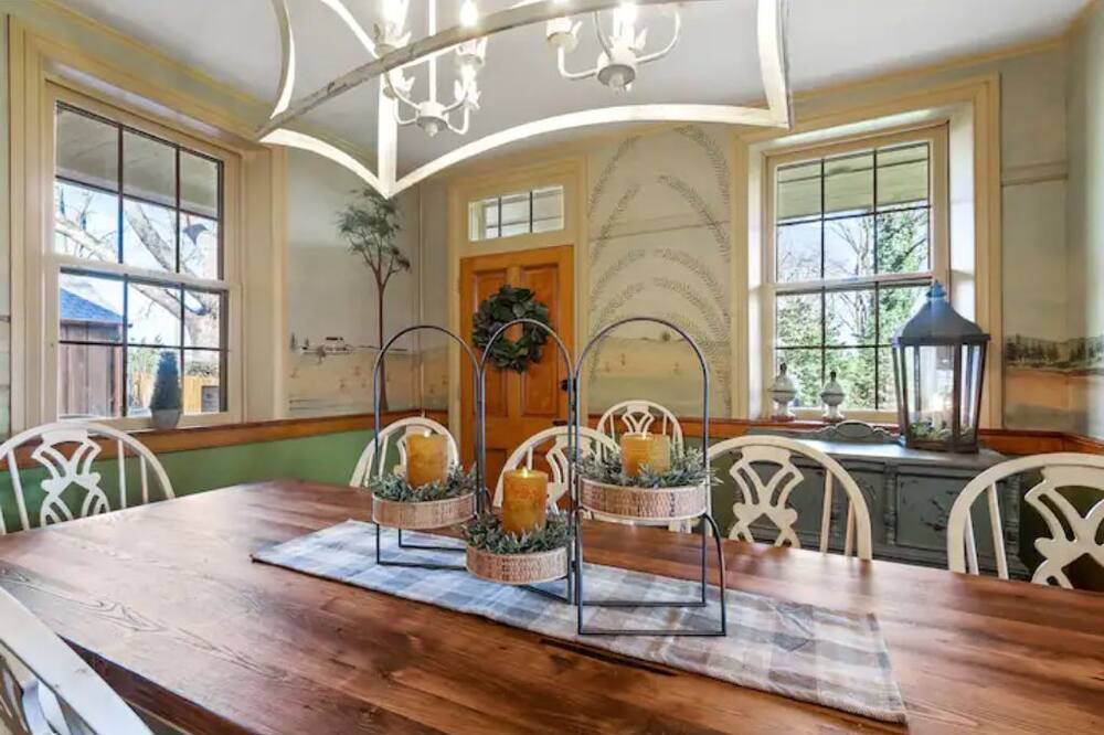 Photo of Others in Salunga