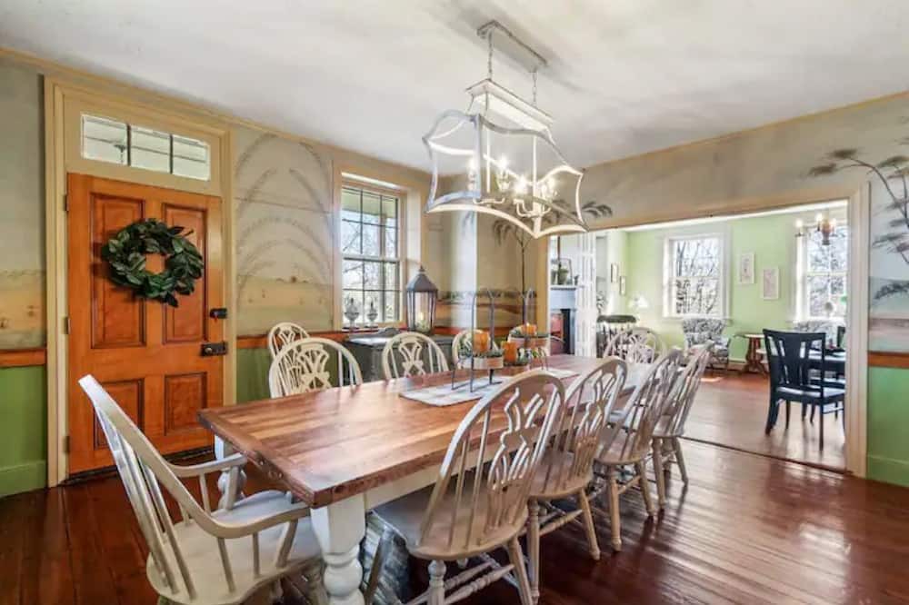 Photo of Others in Salunga