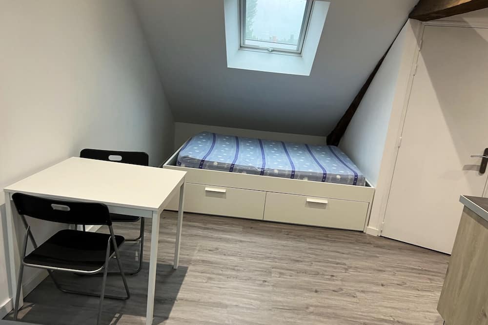 Photo of Bedroom in Flers
