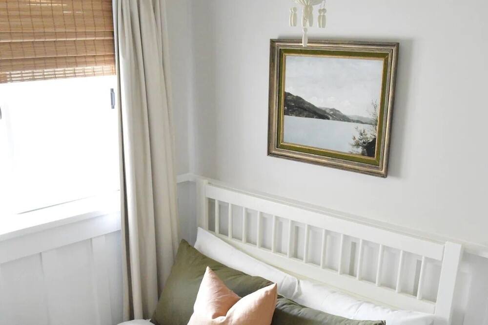 Photo of Bedroom in Bracebridge