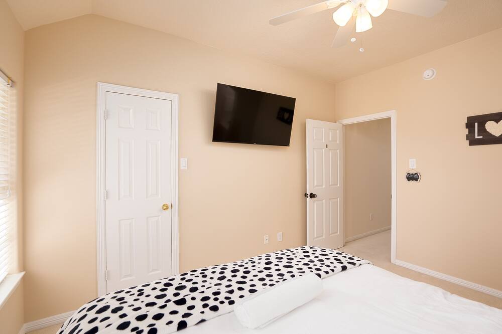 Photo of Bedroom in Falcon Point