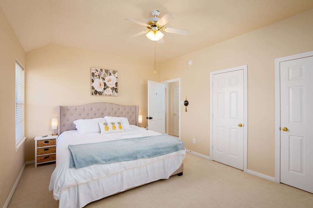 Photo of Bedroom in Falcon Point