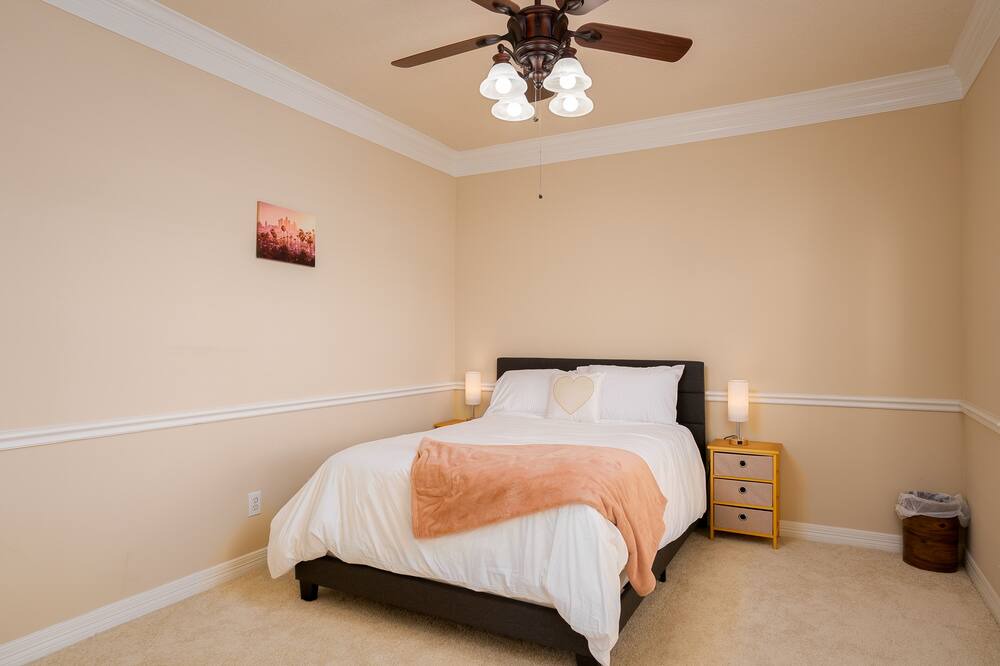 Photo of Bedroom in Falcon Point