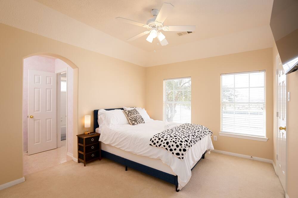 Photo of Bedroom in Falcon Point